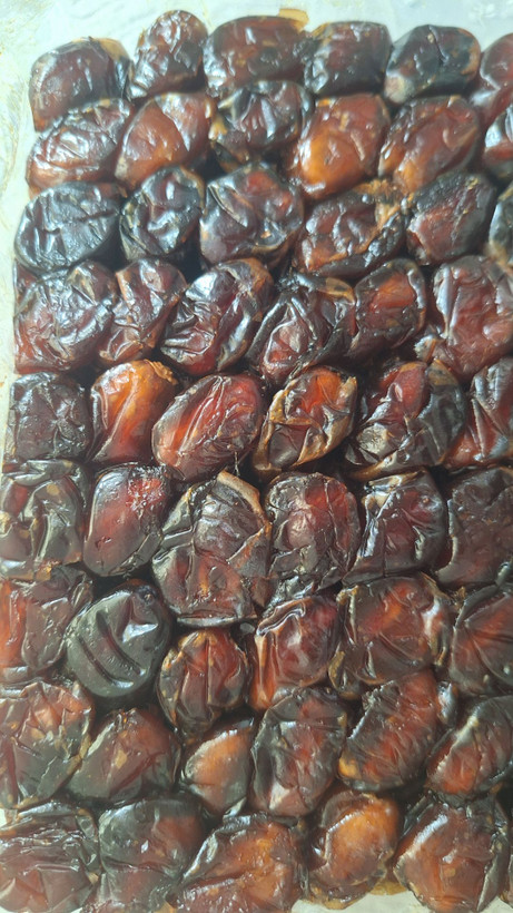 خرما برحی درجه یک و تازه هرمزگان - 2100 گرمی